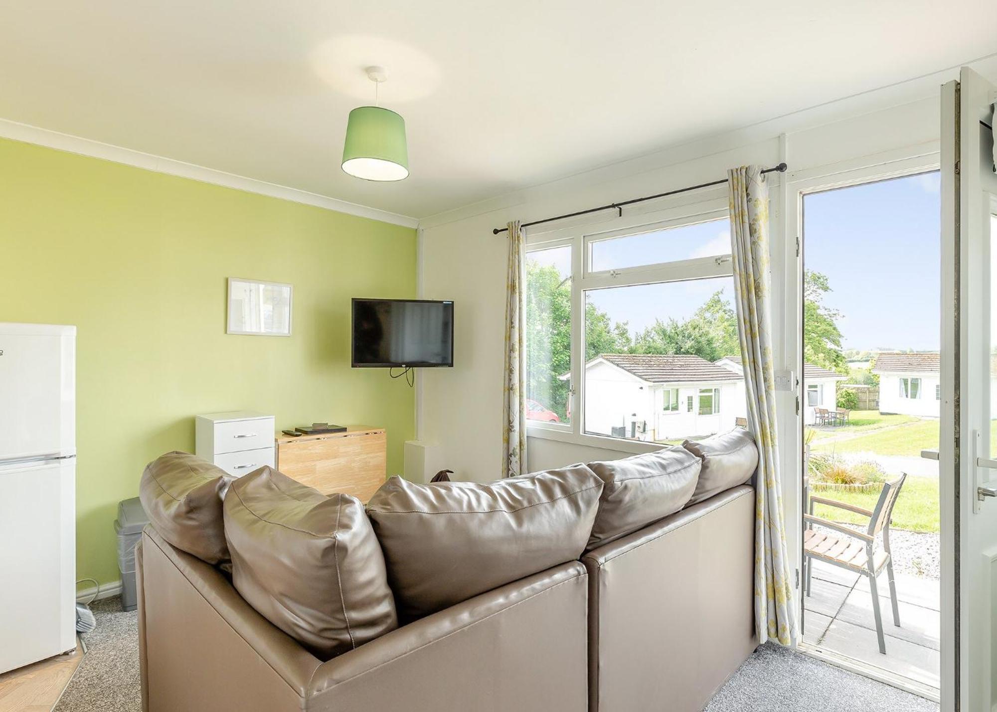 Meadow Lakes Holiday Park Сент-Остел Экстерьер фото